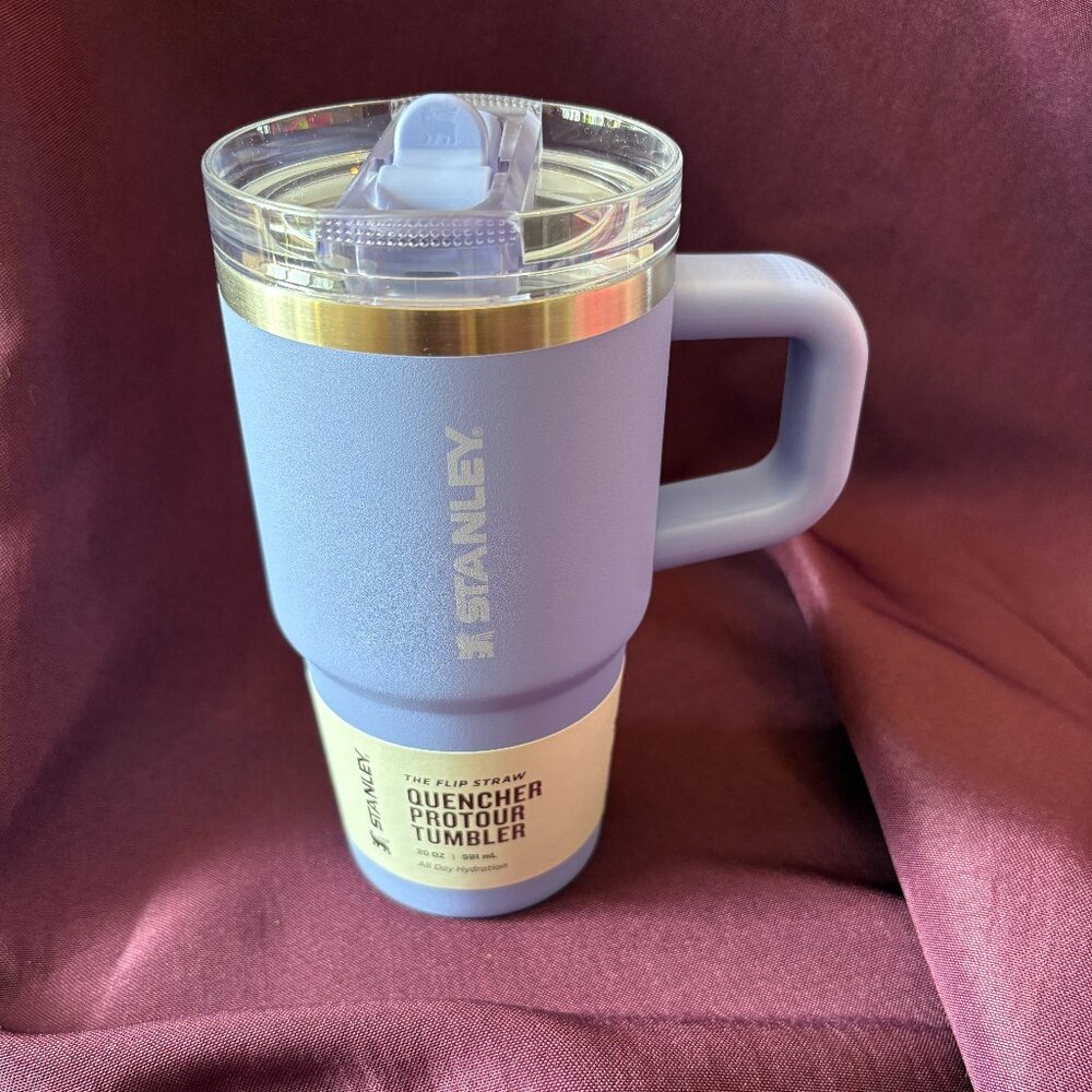 The Quencher ProTour Flip Straw Tumbler (NWT) | Hydrangea | 20 OZ